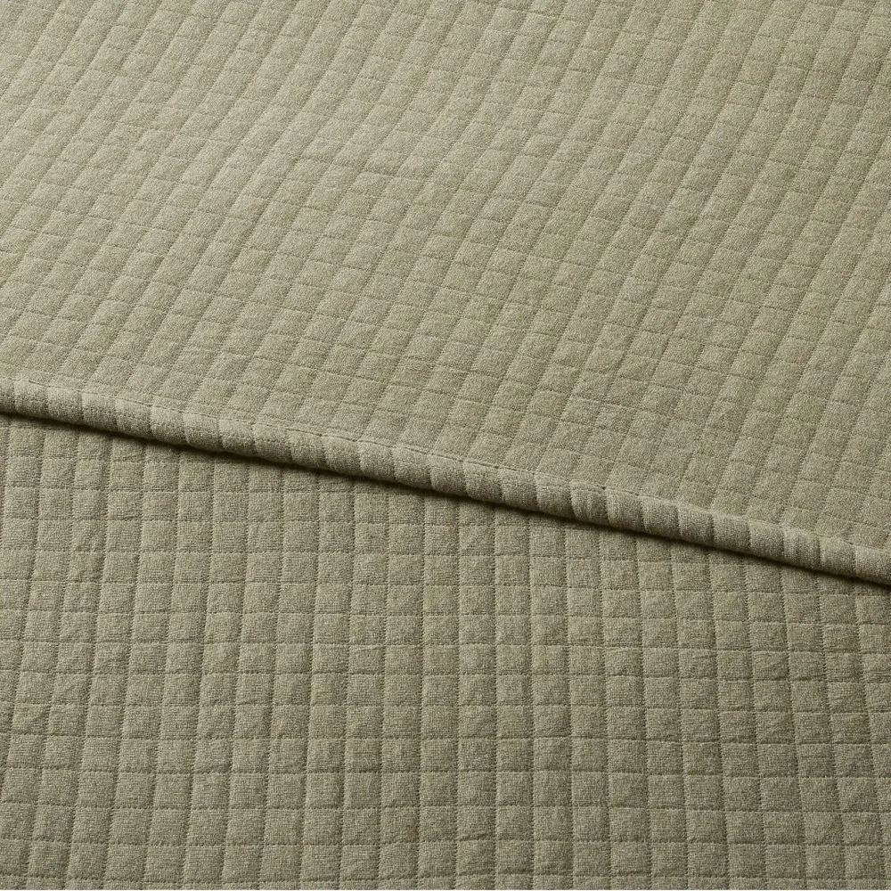 Threshold Full/Queen Jersey Quilt Dark Olive Green Heather